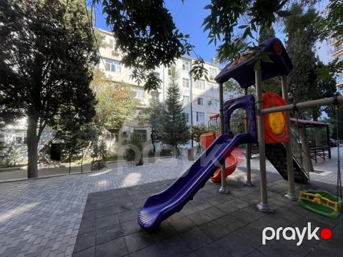 Satılır 2 otaqlı köhnə tikili 55 m²