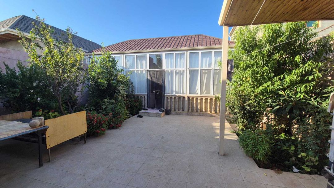 Satılır 4 otaqlı həyət evi/bağ evi 120 m² — Ev, villa, Bakı (2)