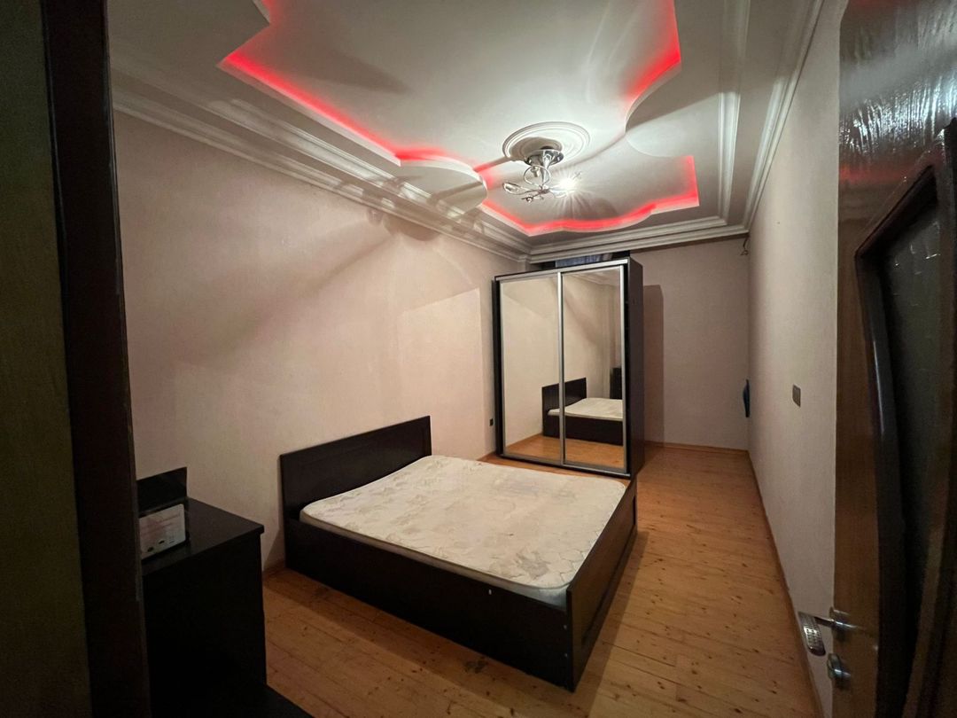 İcarəyə verilir 3 otaqlı yeni tikili 130 m² — Mənzil, Bakı (11)