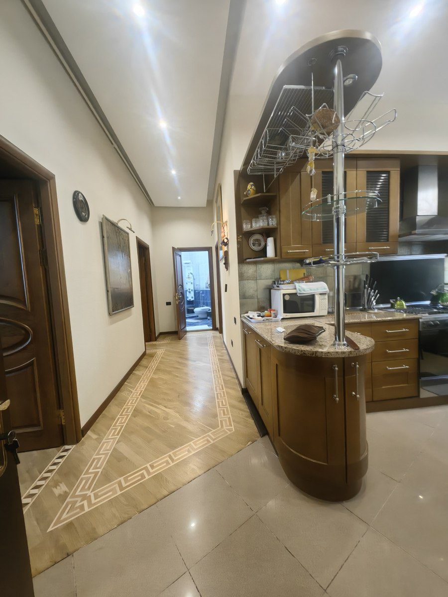 Satılır 4 otaqlı yeni tikili 180 m² — Mənzil, Bakı (9)