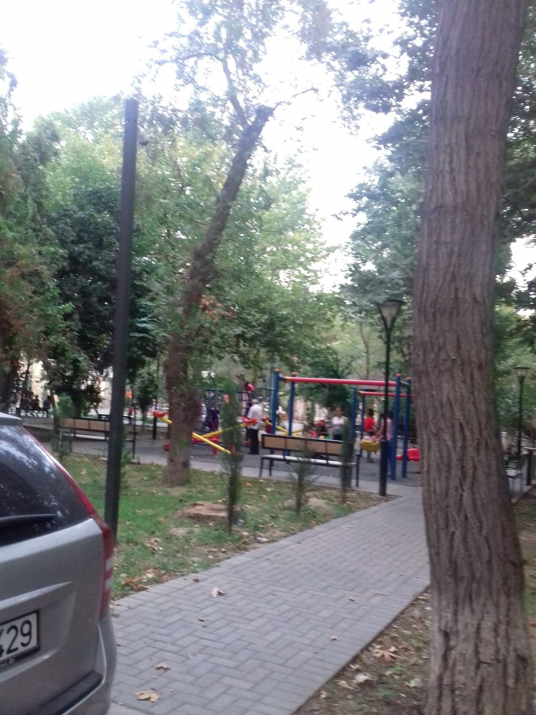 Satılır 4 otaqlı köhnə tikili 125 m² — Mənzil, Bakı (2)