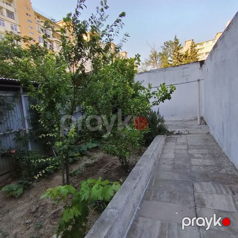 3-otaqlı mənzil, Nizami r., 80 m²