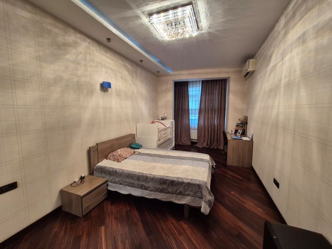 Satılır 4 otaqlı yeni tikili 190 m² — Mənzil, Bakı (10)