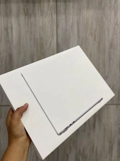 Apple Macbook Air 15 inch M5 16/512GB (2026) — Bakı