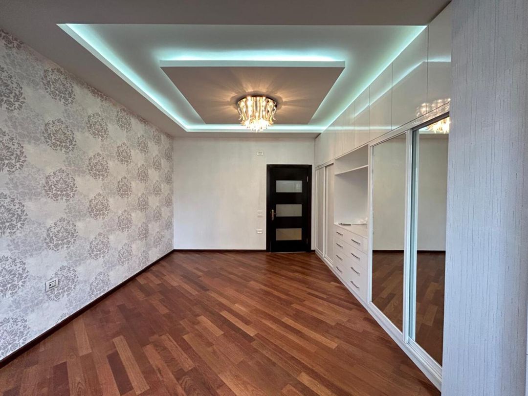 Satılır 3 otaqlı yeni tikili 130 m² — Mənzil, Bakı (2)