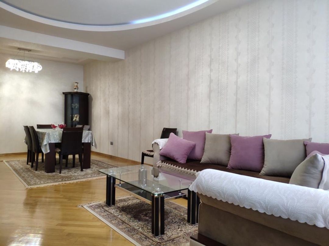 İcarəyə verilir 4 otaqlı yeni tikili 175 m² — Mənzil, Bakı (3)