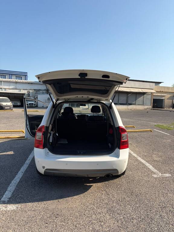 Kia Carens, 2.0 L, 2011 il, 201 000 km — Avtomobillər, Bakı (5)