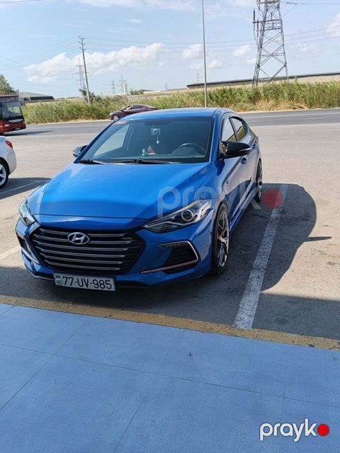 Hyundai Elantra, 1.6 L, 2016 il, 111 000 km