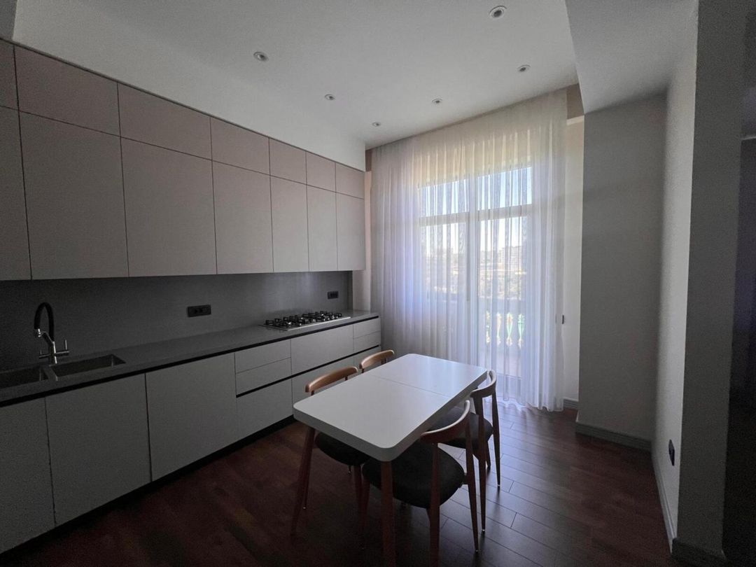 İcarəyə verilir 2 otaqlı yeni tikili 115 m² — Mənzil, Bakı (11)