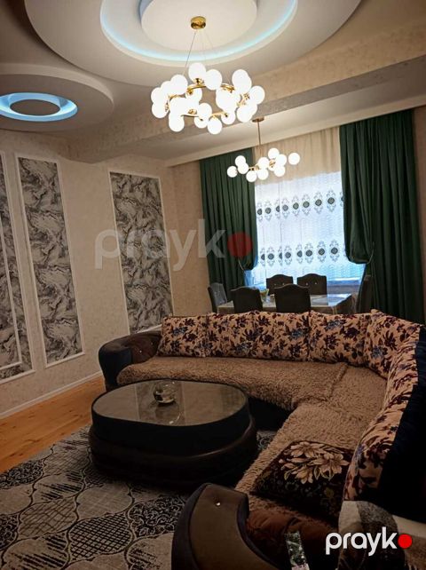 Satılır 4 otaqlı həyət evi/bağ evi 140 m²