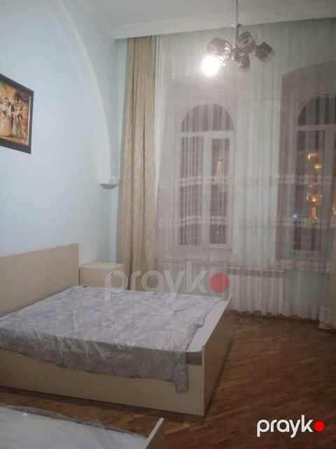 2-otaqlı mənzil kirayə verilir, Nizami küç., 65 m²