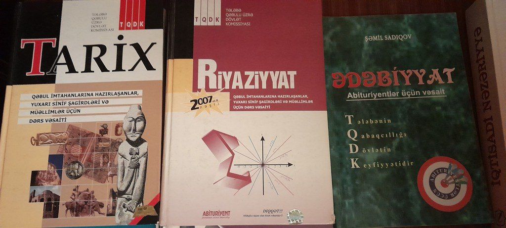 Dərsliklər — Məktəb və təhsil malları, Bakı (3)