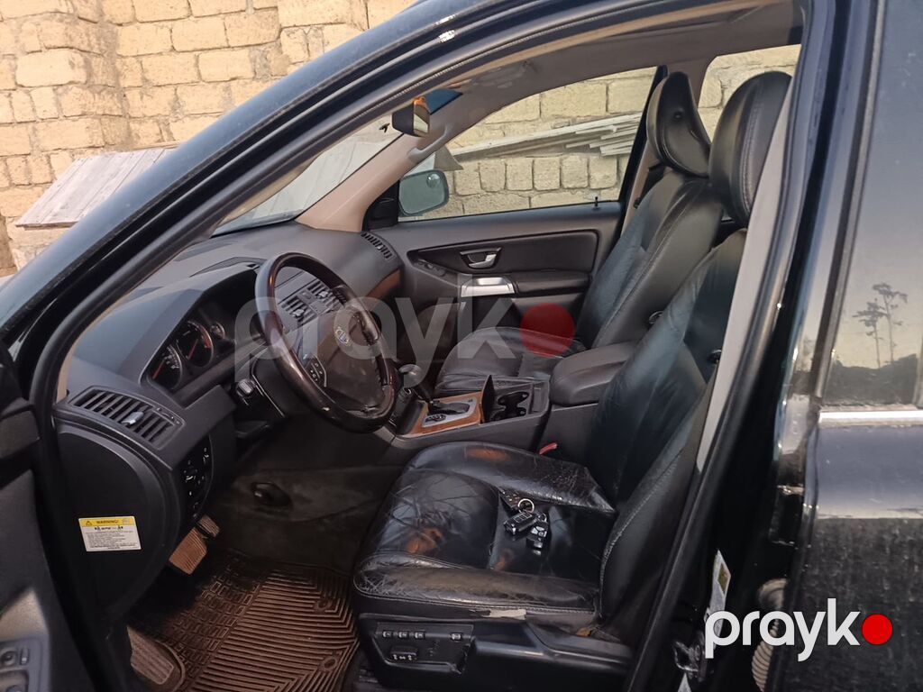 Volvo XC90 T5 AWD – 7 yerlik ailəvi krossover Xüsusiyyətlər: - Model — Avtomobillər, Sanqaçal (7)