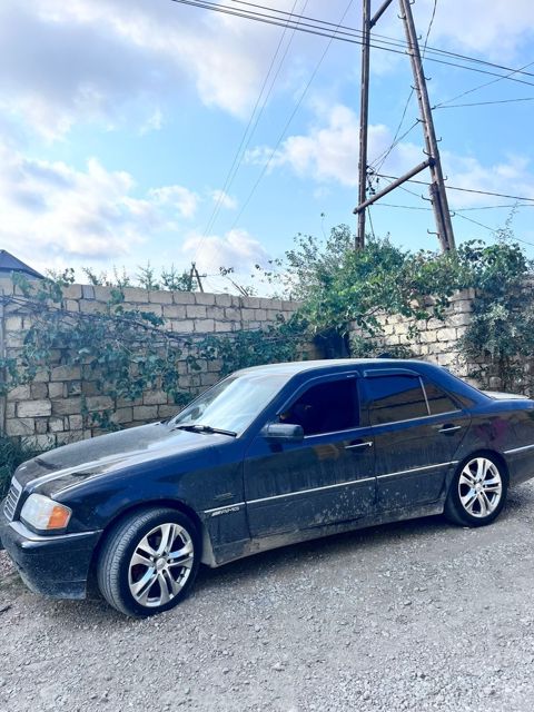 Mercedes E 220, 2000 il — Bakı
