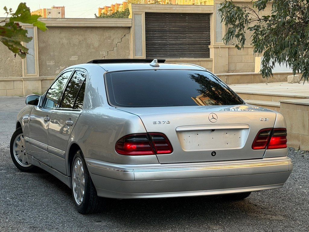 Mercedes E 270, 2.7 L, 2001 il, 400 000 km — Avtomobillər, Bakı (7)