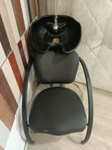 Salon üçün saç yumaq kreslosu və lavabo - İnteqrə olunmuş qara — Mallar