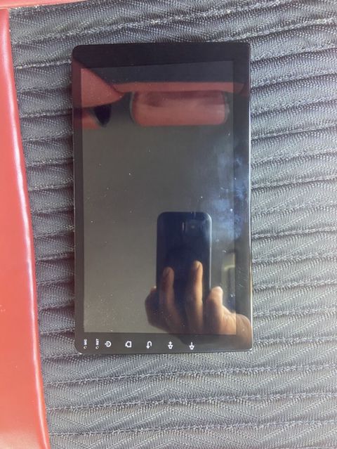 Avtomobil üçün multimedia/başlıq (head unit) ekranı Problemsiz — Digah