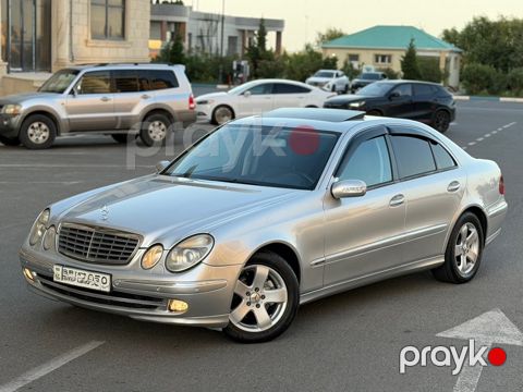 Mercedes E 320, 3.2 L, 2004 il, 278 000 km