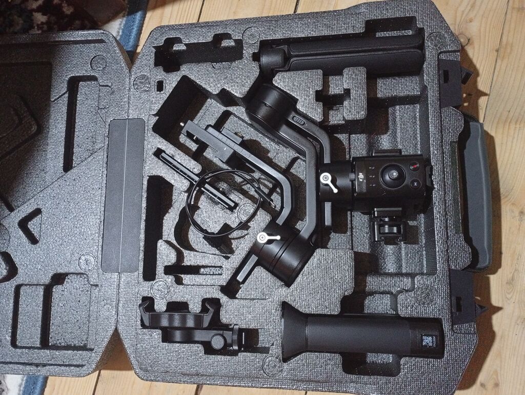 DJI Ronin-SC 3 oxlu kamera stabilizatoru Məhsulun təsviri: - Yüngül — Tripod, steadicam, video işıq, Şəmkir