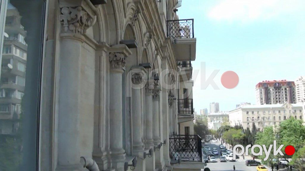 Satılır 6 otaqlı köhnə tikili 240 m² — Mənzil, Bakı (5)