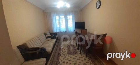 İcarəyə verilir 2 otaqlı köhnə tikili 65 m²