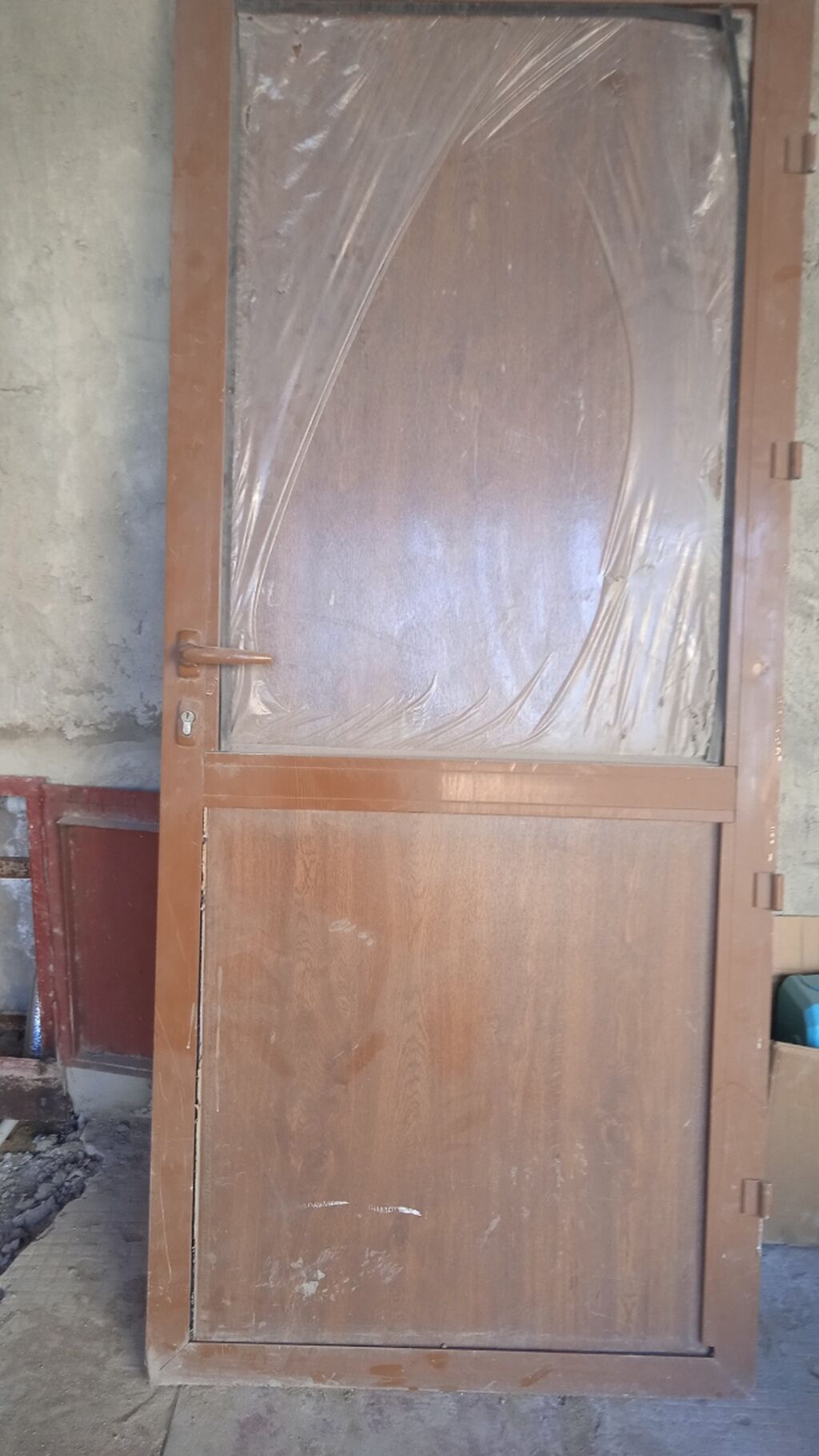 Metall karkaslı giriş/interyer qapısı - Material: polad karkas, üzəri — Pəncərələr, qapılar, balkonlar, Bakı (2)