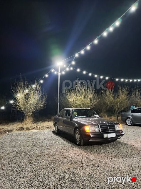 Mercedes 230 E, 2.3 L, 1992 il, 580 000 km