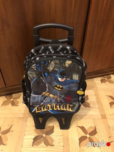 Uşaq üçün təkərli Batman məktəb çantası - Brend: Wiggle - Dizayn: Ön — Bakı