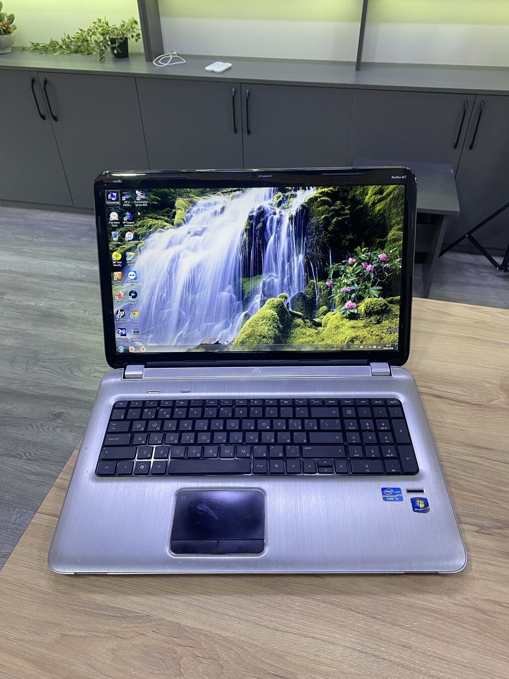 İşlənmiş HP Pavilion, 15.6 Intel Core i5, 1 TB, Ünvandan götürmə, Ödənişli çatdırılma, Rayonlara çatdırılma — HP, Bakı (3)
