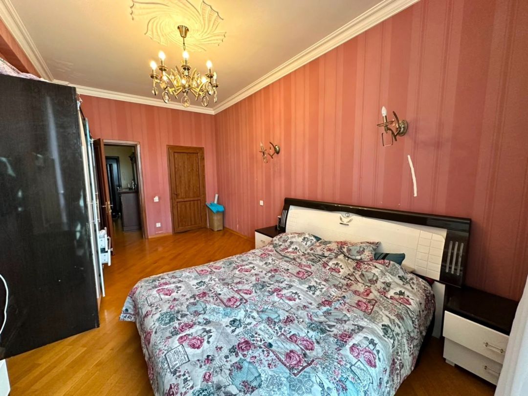 Satılır 4 otaqlı yeni tikili 160 m² — Mənzil, Bakı (8)