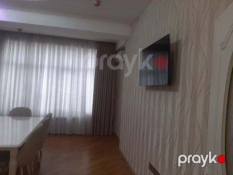 İcarəyə verilir 2 otaqlı yeni tikili 90 m²