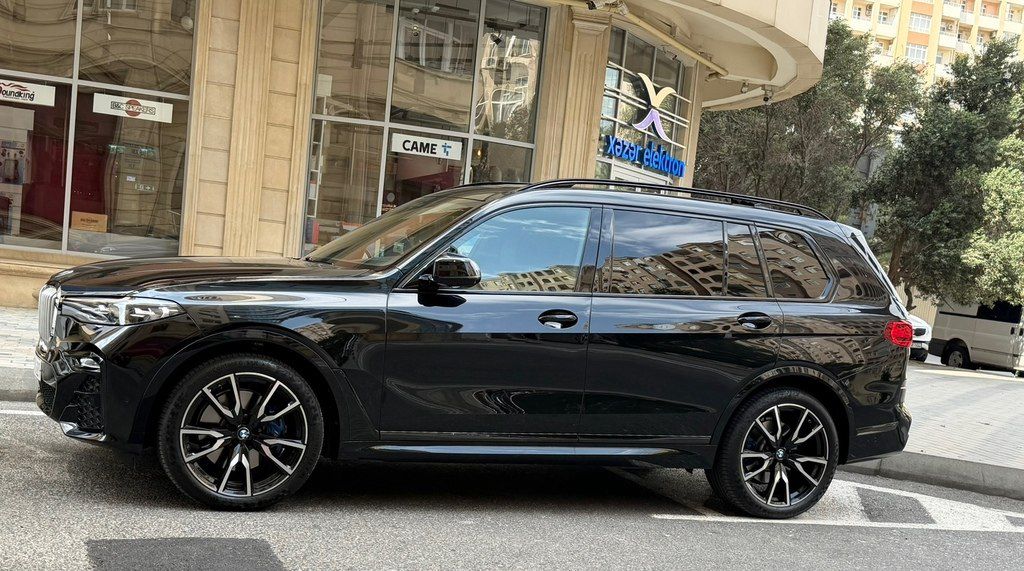 BMW X7, 3.0 L, 2020 il, 97 000 km — Avtomobillər, Bakı (2)