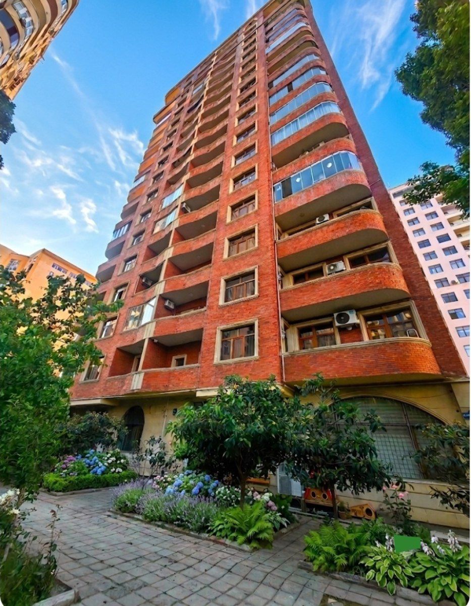 Satılır 4 otaqlı yeni tikili 180 m² — Mənzil, Bakı (3)