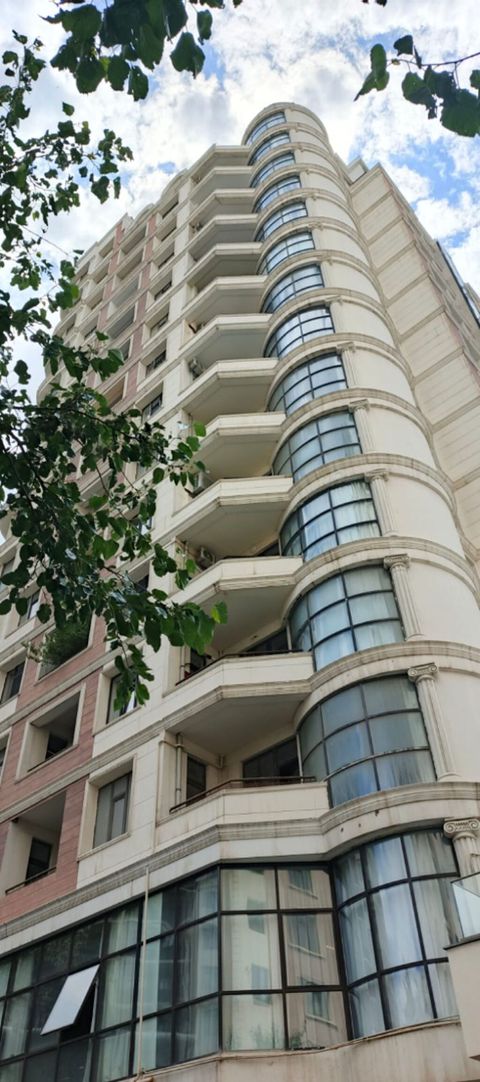 2 otaqlı, Yeni tikili, 89 kv. m — Bakı