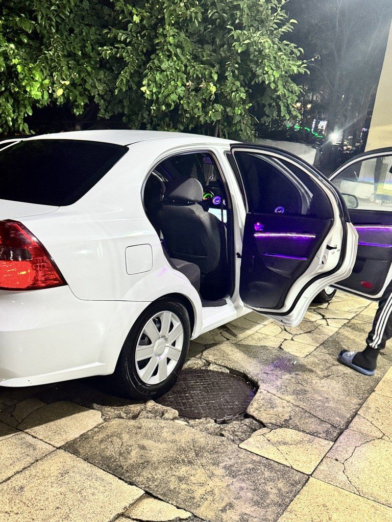 Chevrolet Aveo, 1.4 L, 2010 il, 280 000 km — Avtomobillər, Bakı (6)