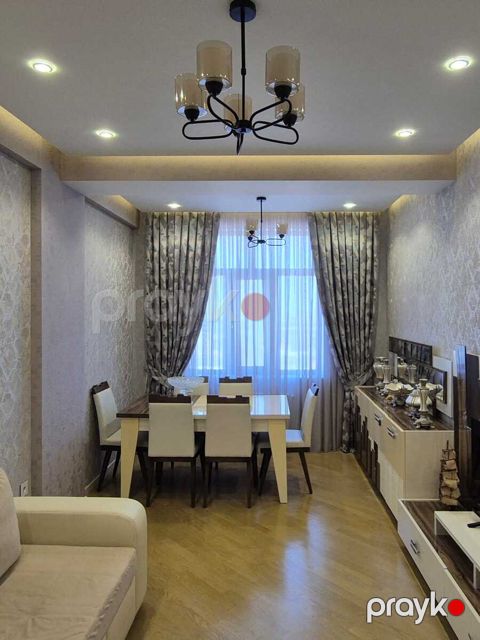 Satılır 3 otaqlı yeni tikili 100 m²