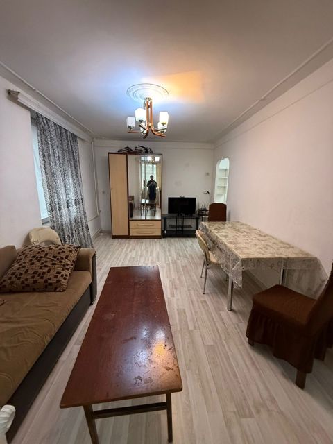 Satılır 2 otaqlı köhnə tikili 31 m² — Bakı