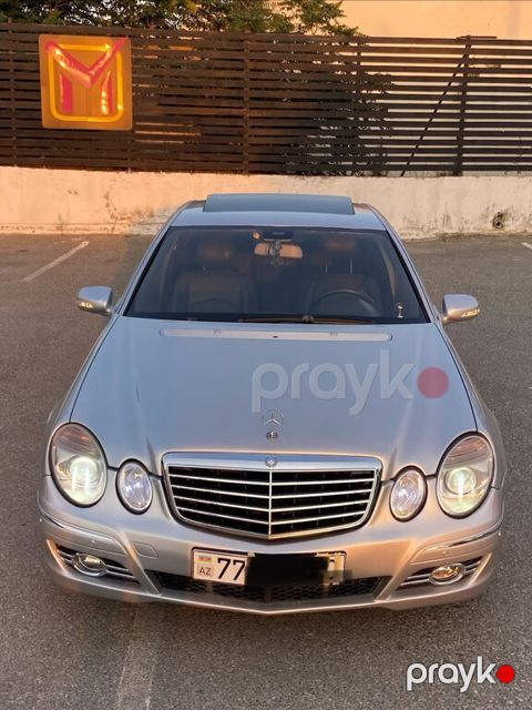 Mercedes E 220, 2.2 L, 2007 il, 300 000 km