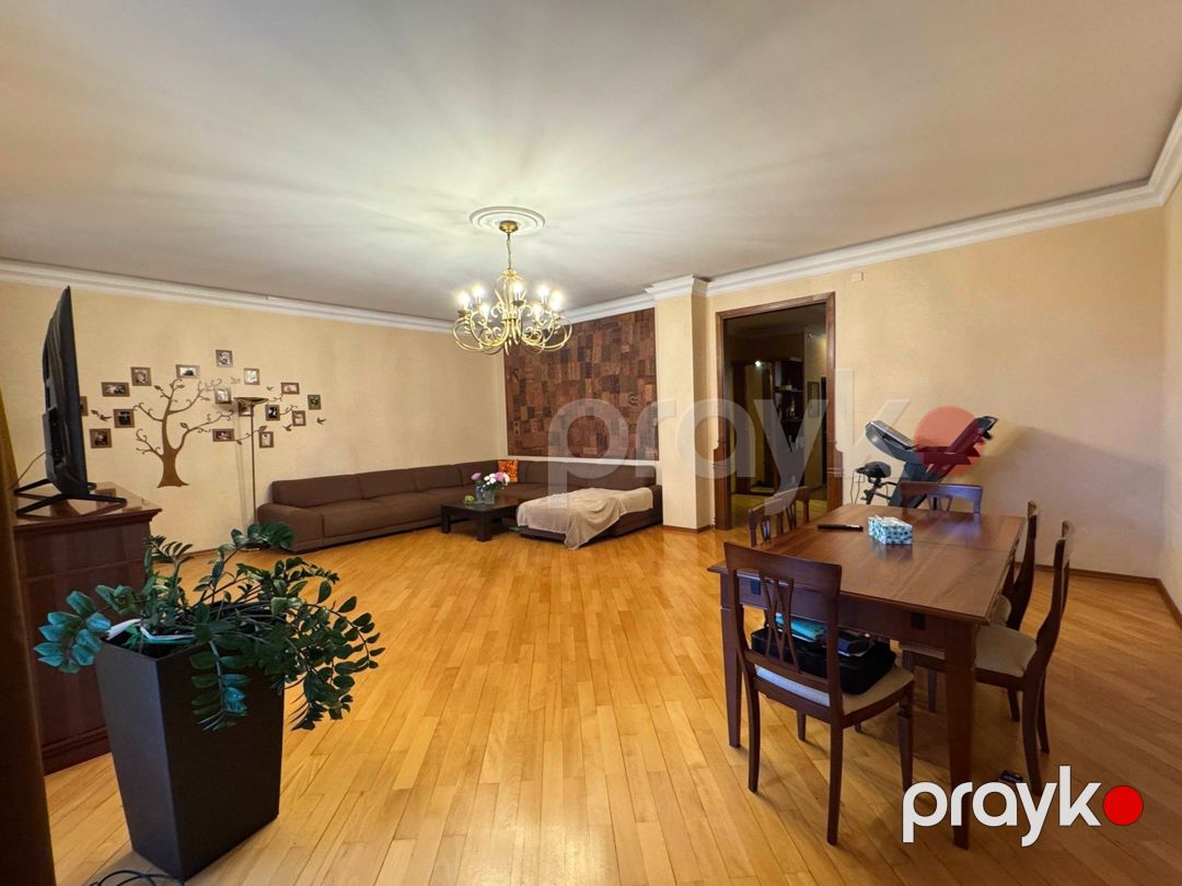 Satılır 5 otaqlı yeni tikili 220 m² — Mənzil, Bakı (2)