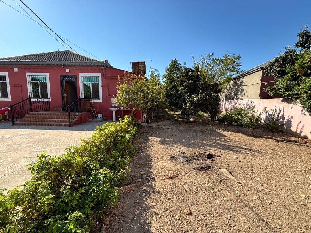 Həyət evi, Mərdəkan qəs — Ev, villa, Bakı (9)