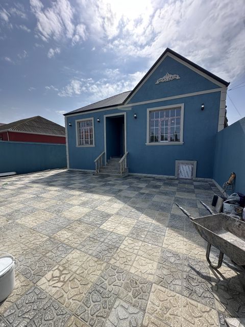 Satılır 3 otaqlı həyət evi/bağ evi 90 m² — Bakı