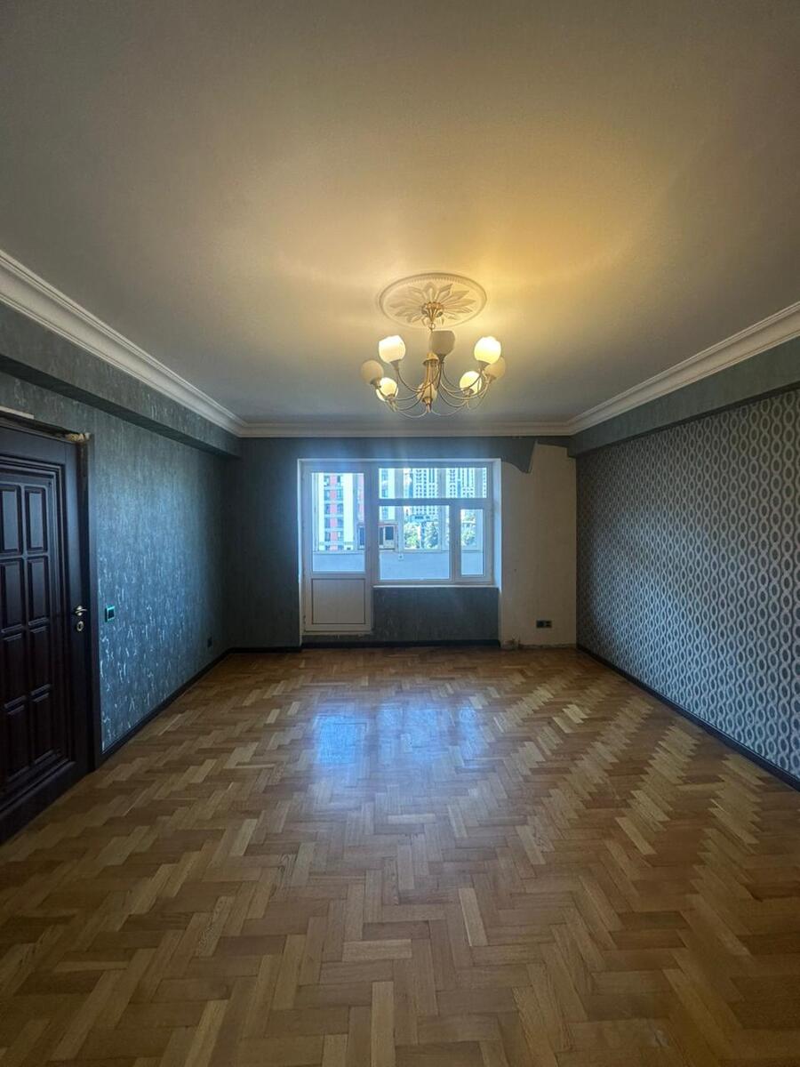 Satılır 5 otaqlı köhnə tikili 180 m² — Mənzil, Bakı (5)