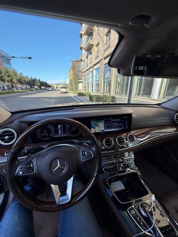 Mercedes E 300, 2.0 L, 2018 il, 156 000 km — Avtomobillər, Bakı (5)