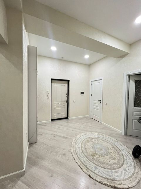 İcarəyə verilir 3 otaqlı yeni tikili 120 m² — Bakı