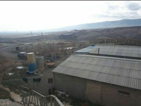 Satışa geniş həyətyanı sahəyə malik təsərrüfat tipli obyekt təqdim — Zərdab