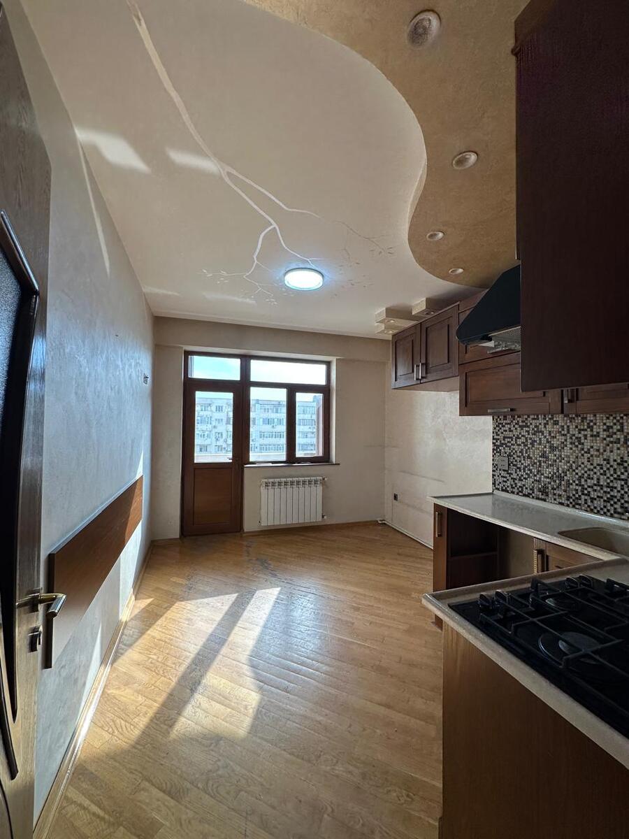 Satılır 2 otaqlı yeni tikili 75 m² — Mənzil, Bakı (5)