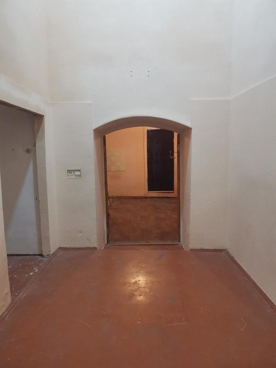 Satılır 4 otaqlı köhnə tikili 100 m² — Mənzil, Bakı (3)