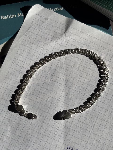 Gümüş qolbaq — Bakı