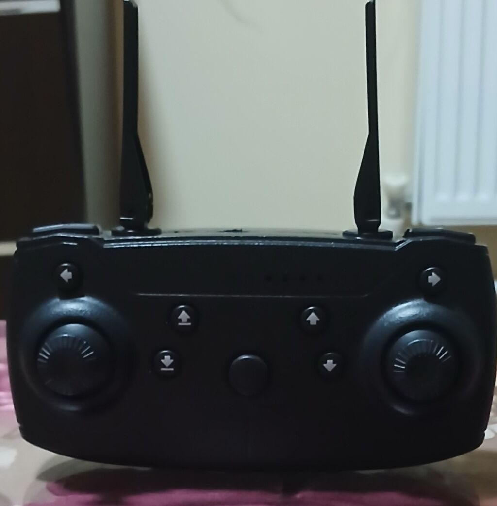 E88 Foldable Drone – qatlanan korpuslu, yüngül və portativ uçuş dronu — Digər, Digah (4)