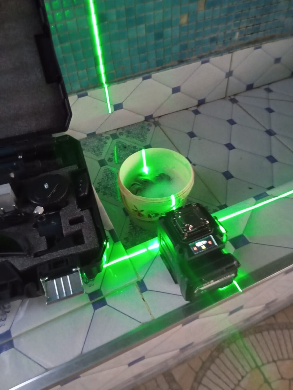 Bosch yaşıl şüalı lazer nivelir dəsti Peşəkar hizalama və ölçmə — Ölçü alətləri, Sabirabad (2)